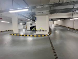 Pronájem garážového stání, Praha, Šrámkové, 5 m2