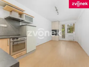 Prodej bytu 1+kk, Zlín, Podlesí II, 27 m2