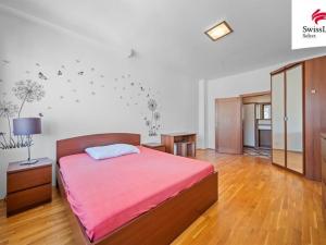 Pronájem bytu 2+kk, Praha - Karlín, Křižíkova, 55 m2