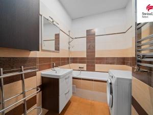 Pronájem bytu 2+kk, Praha - Karlín, Křižíkova, 55 m2