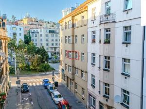 Prodej bytu 1+kk, Praha - Košíře, Na Zámyšli, 34 m2