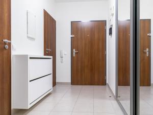 Pronájem bytu 2+kk, Praha - Stodůlky, Nárožní, 59 m2