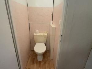 Pronájem bytu 1+kk, Praha, Markušova, 34 m2