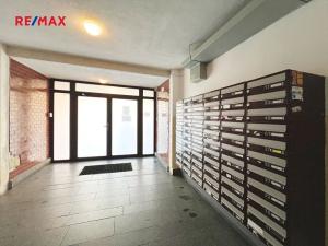 Pronájem bytu 2+kk, Praha - Hostivař, plukovníka Mráze, 40 m2