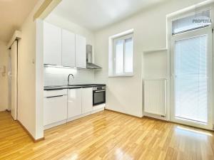 Prodej bytu 3+1, Brno, Charbulova, 71 m2