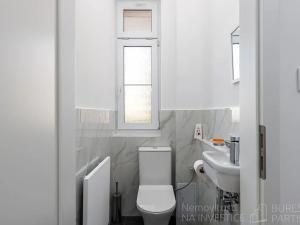 Pronájem bytu 2+kk, Praha - Strašnice, Petrovická, 46 m2