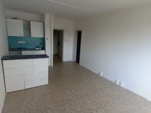 Pronájem bytu 1+kk, Praha - Modřany, Platónova, 29 m2