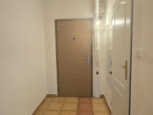 Prodej bytu 2+kk, Praha, Ciolkovského, 41 m2