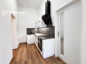 Pronájem bytu 2+kk, Teplice, Benešovo náměstí, 45 m2