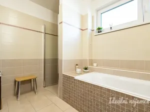 Pronájem bytu 3+kk, Hovorčovice, Střední, 76 m2