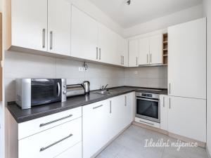 Pronájem bytu 2+kk, Hostivice, Sportovců, 60 m2
