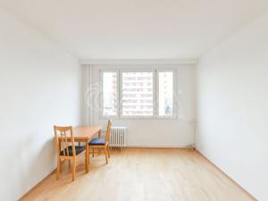 Pronájem bytu 1+kk, Praha - Záběhlice, Jabloňová, 28 m2