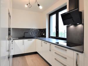Pronájem rodinného domu, Praha - Kbely, Zamašská, 126 m2