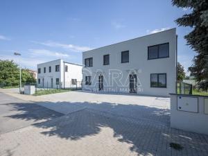 Pronájem rodinného domu, Praha - Kbely, Zamašská, 126 m2