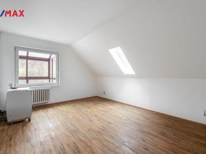 Prodej komerční nemovitosti, Měchenice, Hlavní, 330 m2