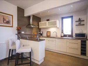 Pronájem bytu 2+1, Tuchoměřice, Pod Lesem, 80 m2