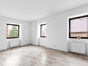 Pronájem bytu 1+kk, Králův Dvůr, náměstí Míru, 87 m2