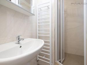 Pronájem rodinného domu, Praha - Chodov, Kloboukova, 220 m2