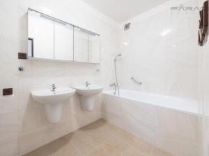 Pronájem rodinného domu, Praha - Chodov, Kloboukova, 220 m2