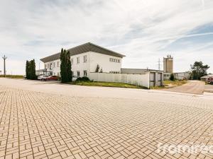Prodej výrobních prostor, Suchohrdly, Napoleonova, 4030 m2