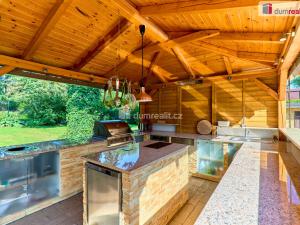 Prodej rodinného domu, Sadov, 372 m2