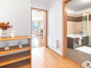 Prodej bytu 2+kk, Hostivice, Ječná, 55 m2