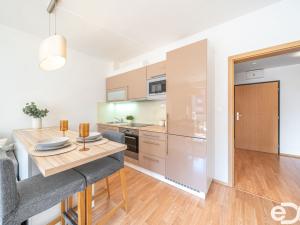 Prodej bytu 2+kk, Hostivice, Ječná, 55 m2