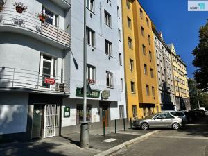 Pronájem bytu 2+kk, Praha - Michle, Adamovská, 46 m2