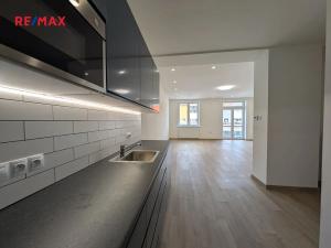 Pronájem bytu 1+kk, Praha - Vršovice, Na louži, 55 m2