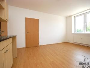 Pronájem bytu 2+kk, Brno, Svatoplukova, 27 m2