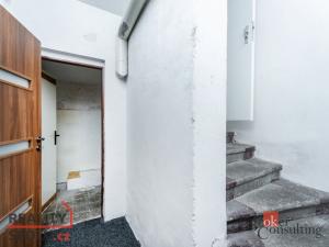 Prodej komerční nemovitosti, Karlovy Vary, Varšavská, 145 m2