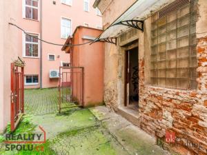 Prodej komerční nemovitosti, Karlovy Vary, Varšavská, 145 m2