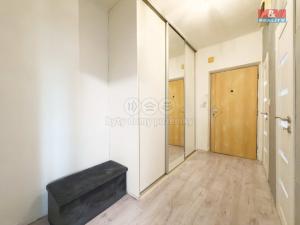 Prodej bytu 2+1, Karviná - Mizerov, tř. Těreškovové, 50 m2