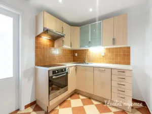 Pronájem bytu 2+kk, Praha - Nusle, Maroldova, 42 m2