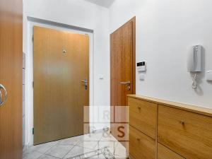 Pronájem bytu 2+kk, Praha - Řepy, Čistovická, 67 m2