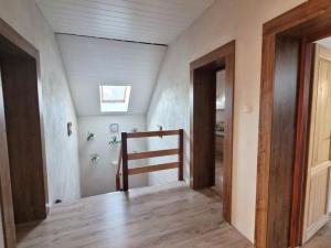 Prodej rodinného domu, Týnec nad Sázavou - Brodce, 187 m2