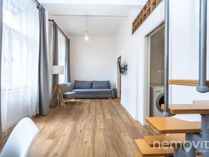 Pronájem bytu 1+kk, Praha - Košíře, Plzeňská, 37 m2