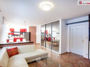 Prodej bytu 2+kk, Hluboká nad Vltavou, Třeboňská, 77 m2