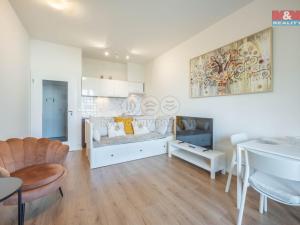 Pronájem bytu 2+kk, Praha - Hlubočepy, Geologická, 41 m2