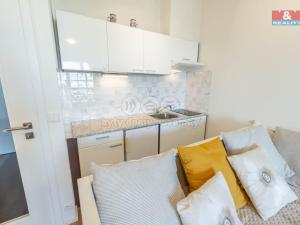 Pronájem bytu 2+kk, Praha - Hlubočepy, Geologická, 41 m2