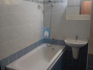 Pronájem bytu 2+1, Jince, Zborovská, 42 m2