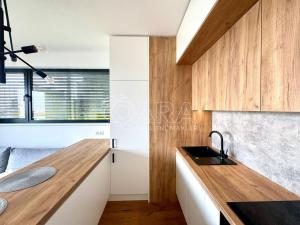 Pronájem bytu 2+kk, Praha - Hlubočepy, Kurandové, 50 m2