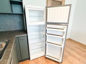 Pronájem bytu 1+kk, Praha, Kolbenova, 38 m2