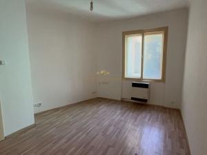 Pronájem bytu 2+kk, Praha - Smíchov, Plzeňská, 41 m2