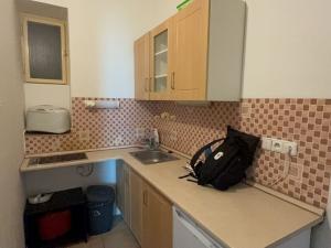 Pronájem bytu 2+kk, Praha - Smíchov, Plzeňská, 41 m2