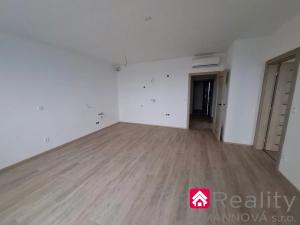 Prodej bytu 3+kk, Pohořelice, Znojemská, 67 m2