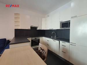 Pronájem bytu 2+kk, Praha - Strašnice, Nad Primaskou, 54 m2