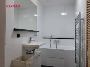 Pronájem bytu 2+kk, Praha - Strašnice, Nad Primaskou, 54 m2