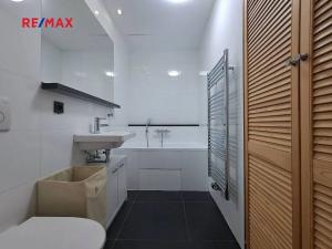 Pronájem bytu 2+kk, Praha - Strašnice, Nad Primaskou, 54 m2