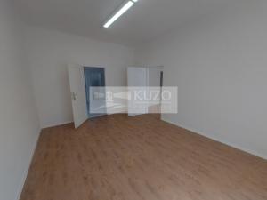 Pronájem kanceláře, Praha, Na Březince, 150 m2